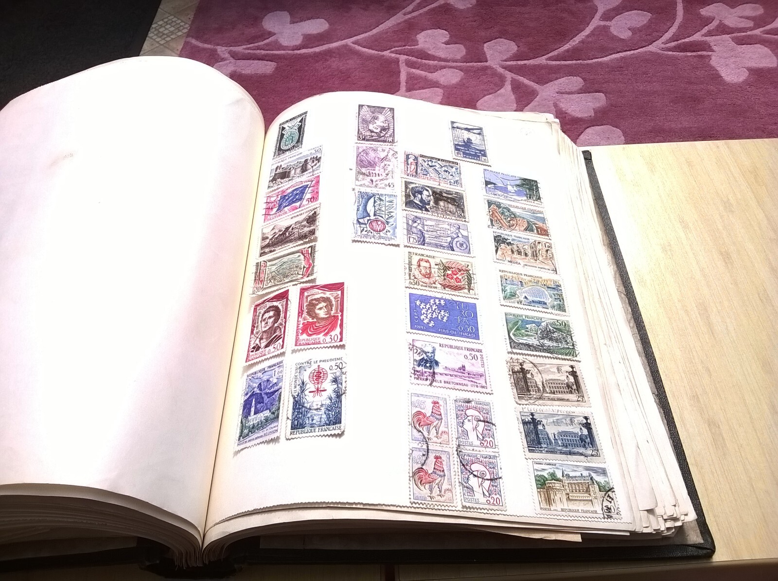 THE DIPLOMAT STAMP ALBUM. WORLDWIDE COLLECTION OF STAMPS. eBay