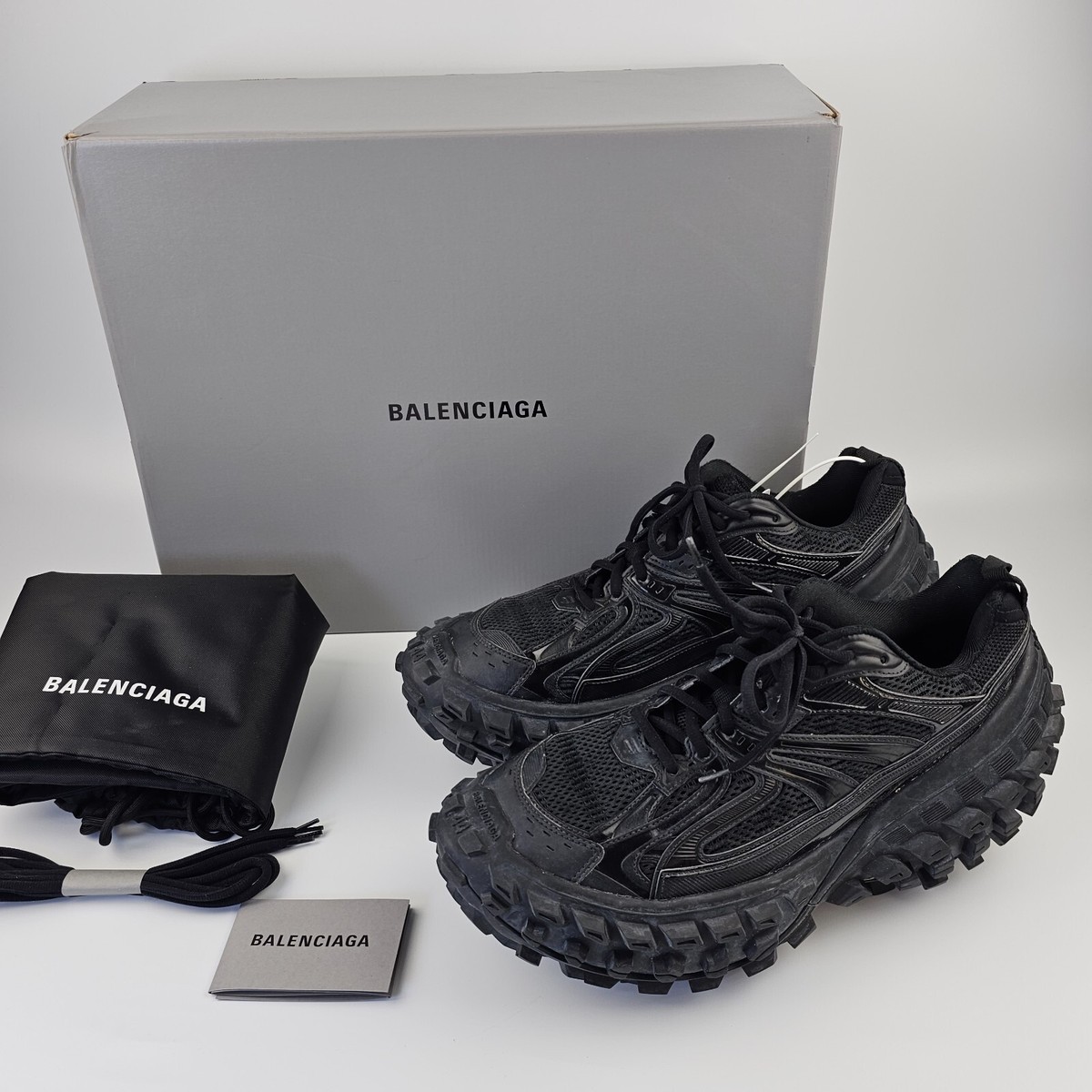 BALENCIAGA Bouncer $1250 Men's Black Mesh/Nylon Sneakers New BALENCIAGA Bouncer $1250 Men's Black Mesh/Nylon Sneakers New