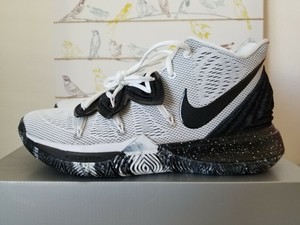 cookie and cream kyrie 5