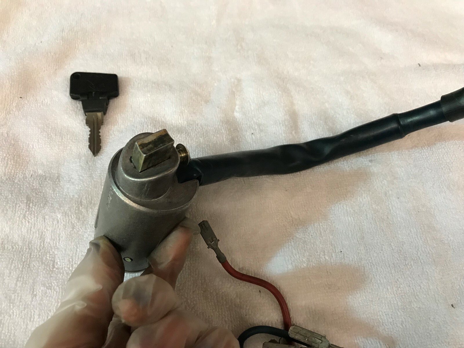 FERRARI TESTAROSSA 512 IGNITION SWITCH WITH KEY OEM 164282