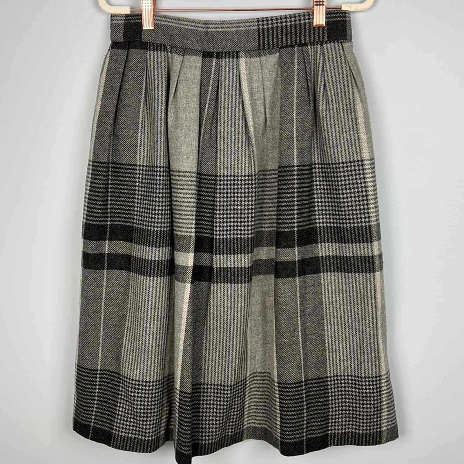 Vintage wool Hunter Sportswear plaid pleated skirt - image 5