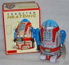 MR ATOMIC ROBOT SILVER WIND UP WALKING NEW IN THE BOX