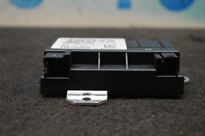 06-11 W219 W204 MB C63 E63 ML63 CLS63 AMG FUEL PUMP CONTROL MODULE