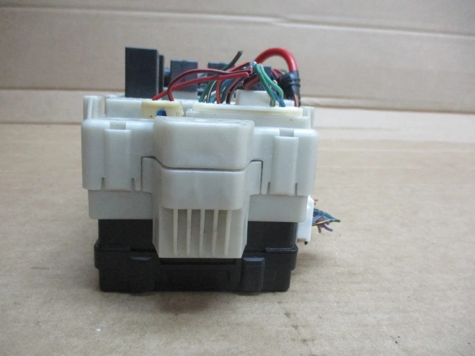 10 11 2011 Mitsubishi Endeavor Cabin Fuse Box Body Control Module BCM 8637a378 Foto 4 de 4
