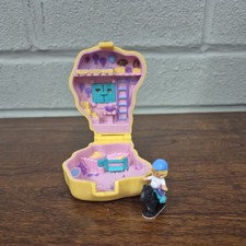 Vintage Polly Pocket - Horse Stable