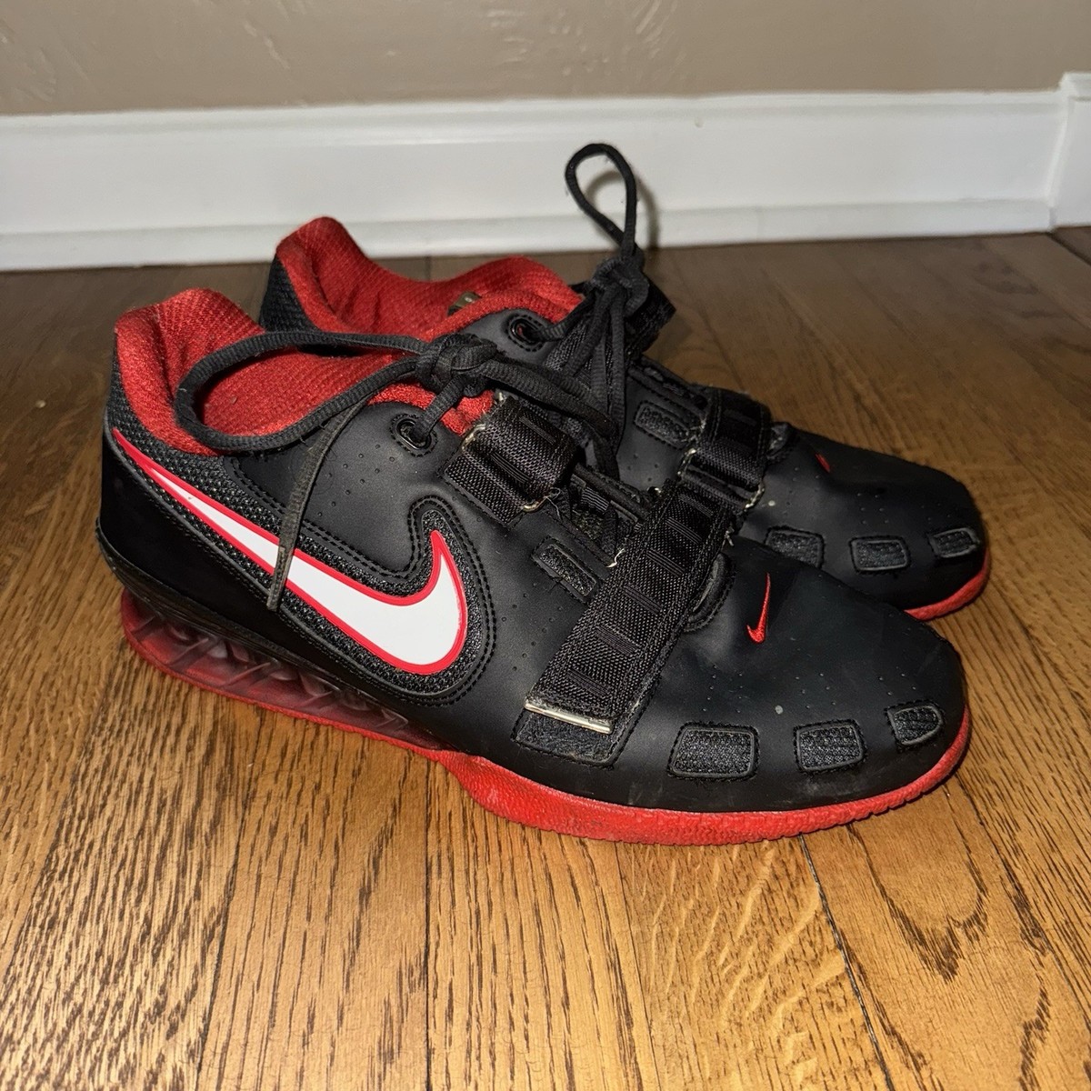 US Men’s Nike Romaleos Red And Black Weightlifting Shoes