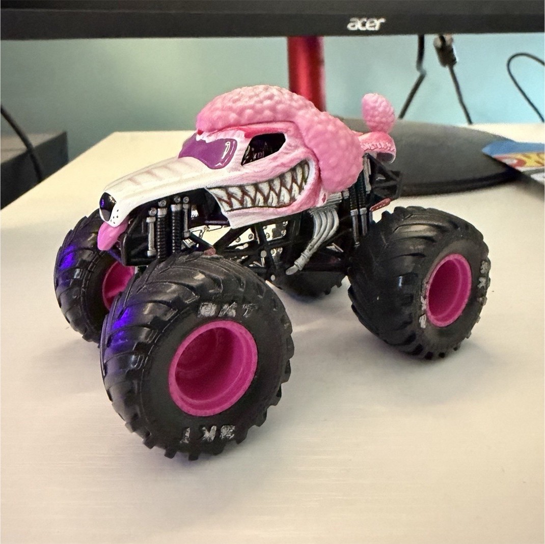 Spin Master Monster Jam Monster Mutt Poodle 1:64 Diecast modified