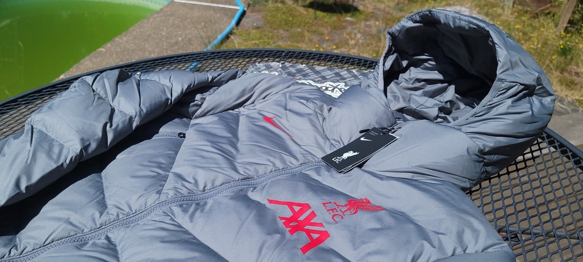 Nike Team Issued Liverpool FC Strike Down Fill Travel Sideline