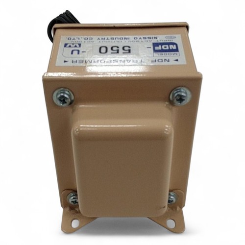 Nissho NDF-550U Voltage Converter Down Transformer AC110V~AC127V to AC100V 550w - Picture 5 of 7