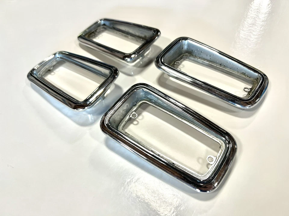 Корпуса габаритных огней для Mazda Rx2 616 - Изображение 2 из 4