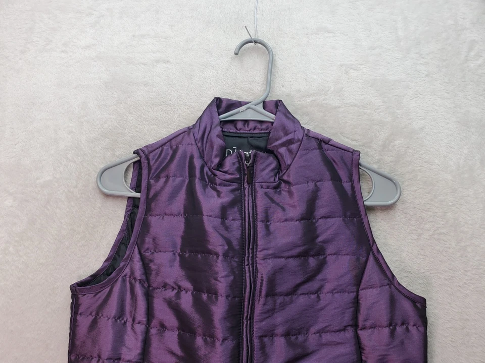 Chaleco acolchado Relativity para mujer pequeño púrpura metálico sin mangas cremallera completa Foto 3 de 4