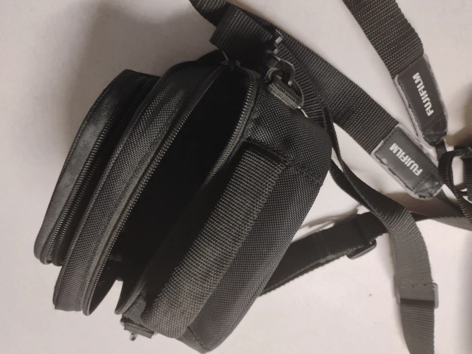 Cámara digital Fujifilm FinePix S1500 10,0 MP Foto 2 de 4