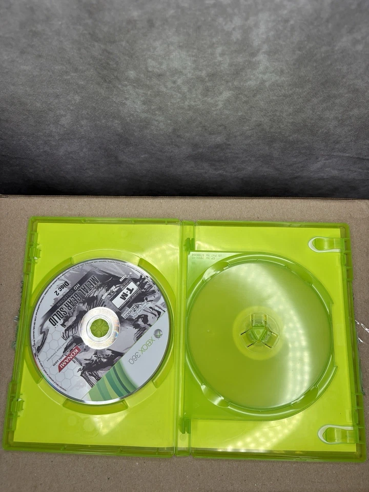 Metal Gear Solid HD Collection Completo CIB para Xbox 360 (2011) Foto 3 de 4