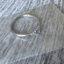 Stunning Ladies 9CT White Gold Aquamarine & Diamond Ring Size “N”