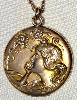 Antique Art Nouveau LADY & FORGET-ME-NOT Flowers Photo Locket Necklace