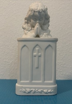 Dept 56  I Believe  Little Girl Praying At The Alter