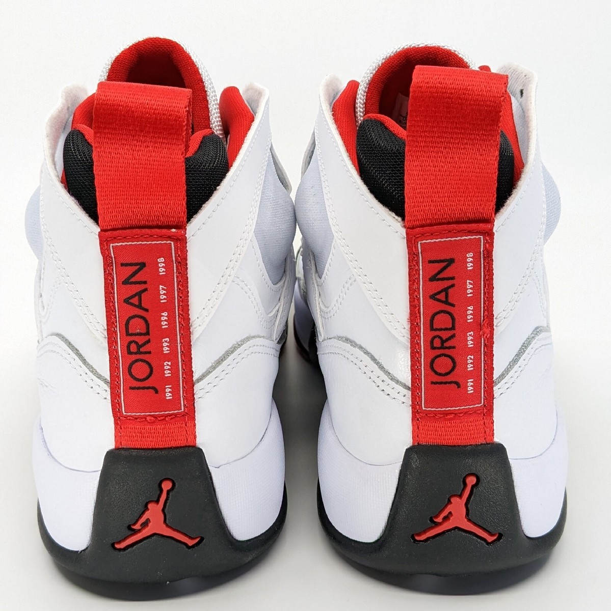 Air Jordan Jumpman Two Trey 23 Bulls Red White Mens Size