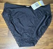 NWT VINTAGE WARNER  S Be Flirty SILKY NYLON BIKINI PANTIES sz M Second Skin