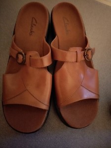 clarks brown leather sandals