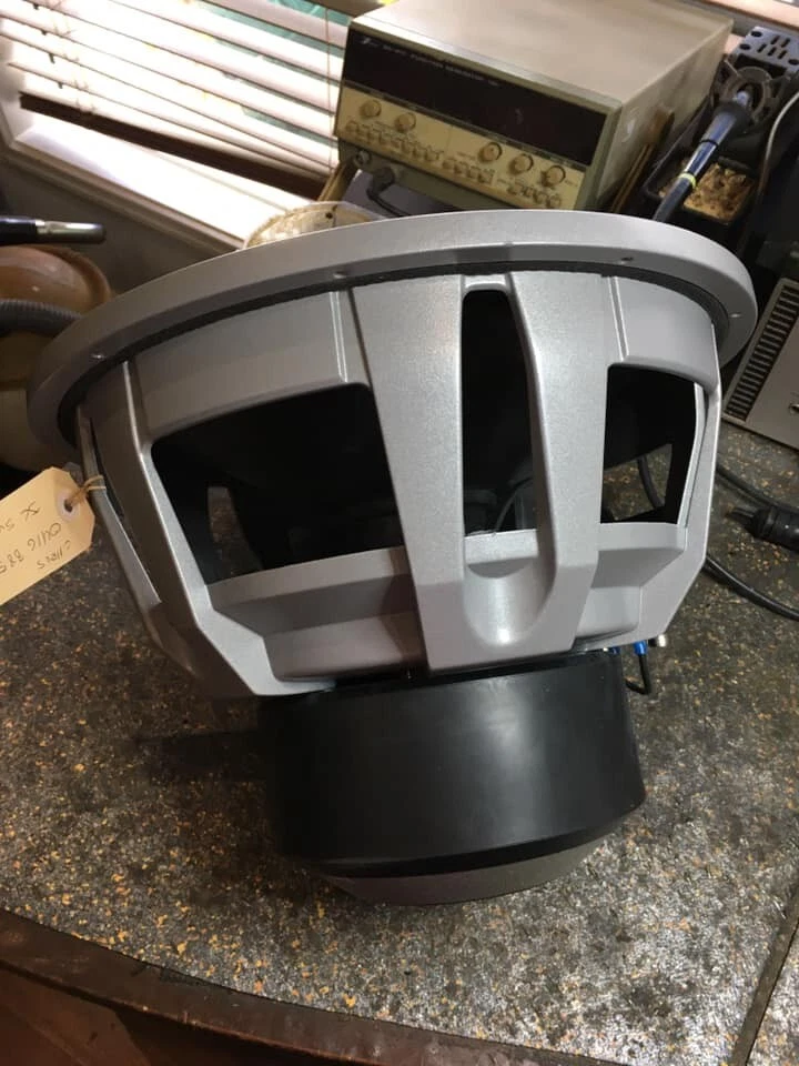 JL Audio 13w6v2-d4 Subwoofer - Immagine 2 di 4