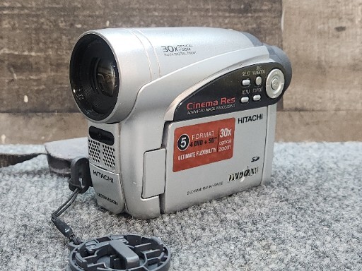 HITACHI DZ-GX5020A DVD CAM Video Camcorder 30X Zoom Unit