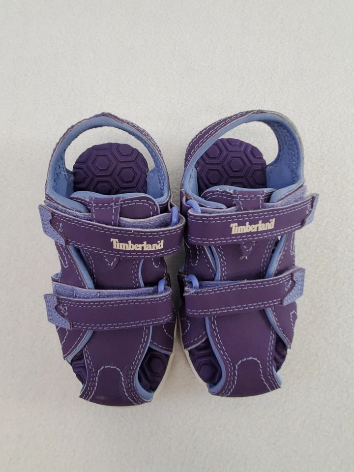 女孩 学步儿童 9 码... 紫色 Timberlands 凉鞋 — 第 4/4 张图片