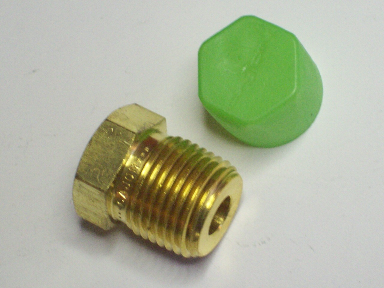 1- Cajon Swagelok Brass Reducing Bushing, 1/2" M NPT x 1/8" F NPT, B-8-RB-2