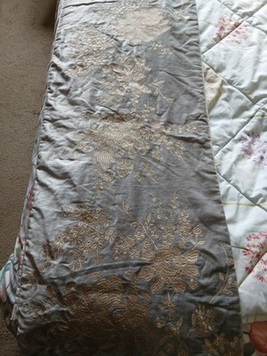 DORMA LUXURY BEDDING GREY RUNNER PALE GOLD EMBROIDERY FRINGE 100 X 15 INS