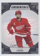2022-23 Upper Deck Credentials Dylan Larkin #30 2o7