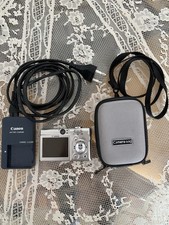 Canon IXUS 40 Compact Digital Camera Silver