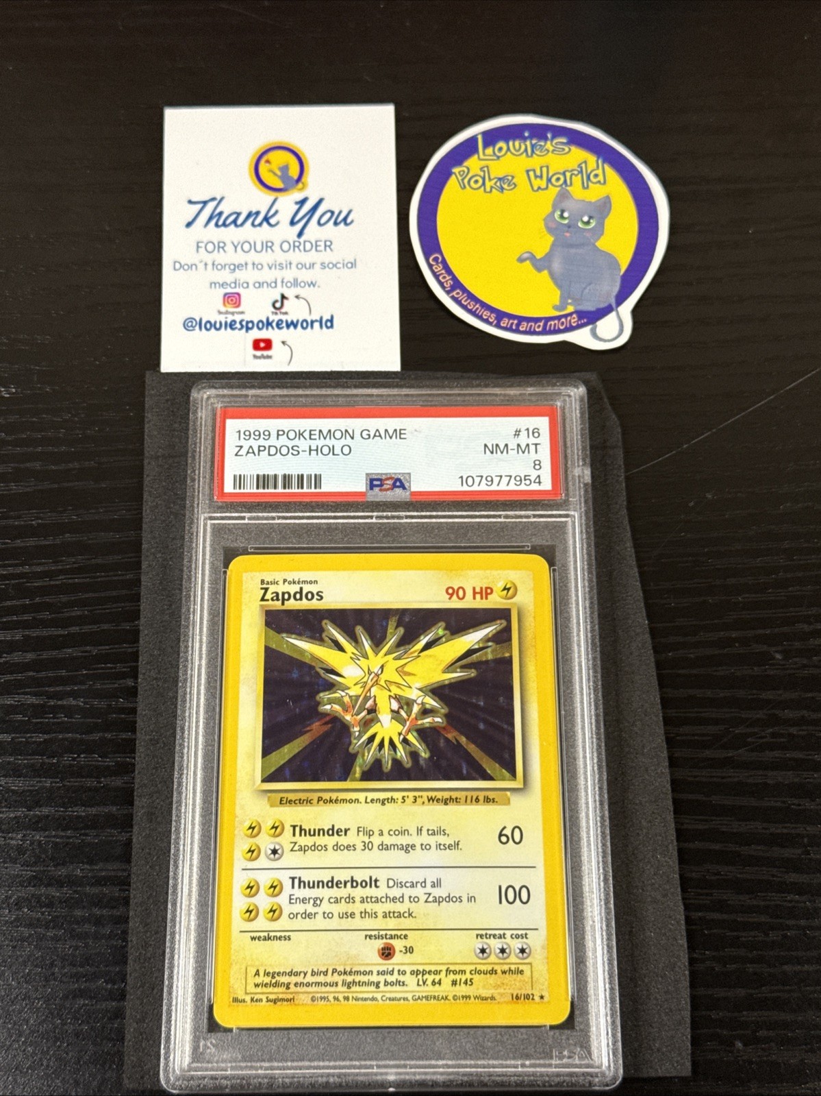 ZAPDOS 1999 Pokémon Base Unlimited Holo 16/102 - PSA 8
