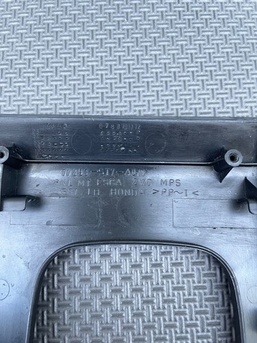 Used OEM Integra Dc2 Db8 (94-01) LHD Shift Bezel MT/5 Spd Black - Picture 8 of 8