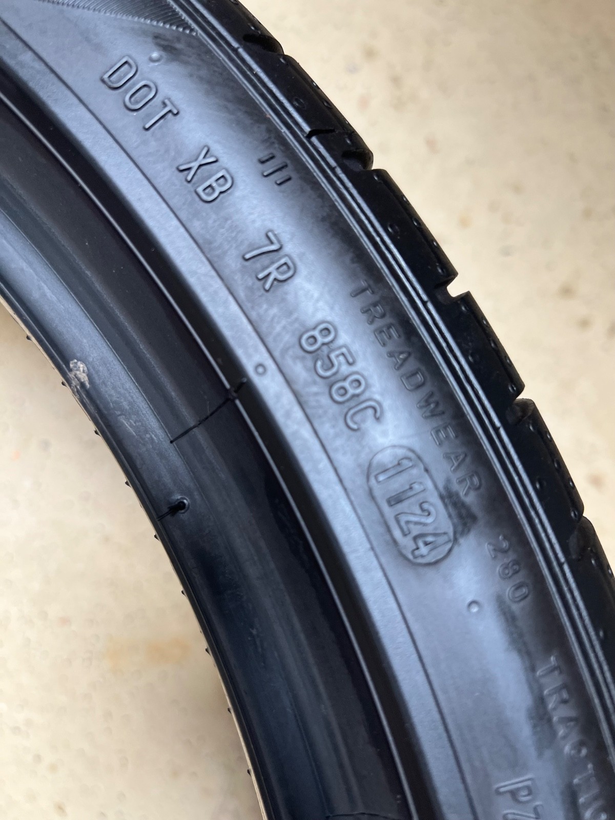 2 - NICE 315/30ZR22 XL (107Y) Pirelli P Zero PZ4 (B) Bentley OEM - 5073