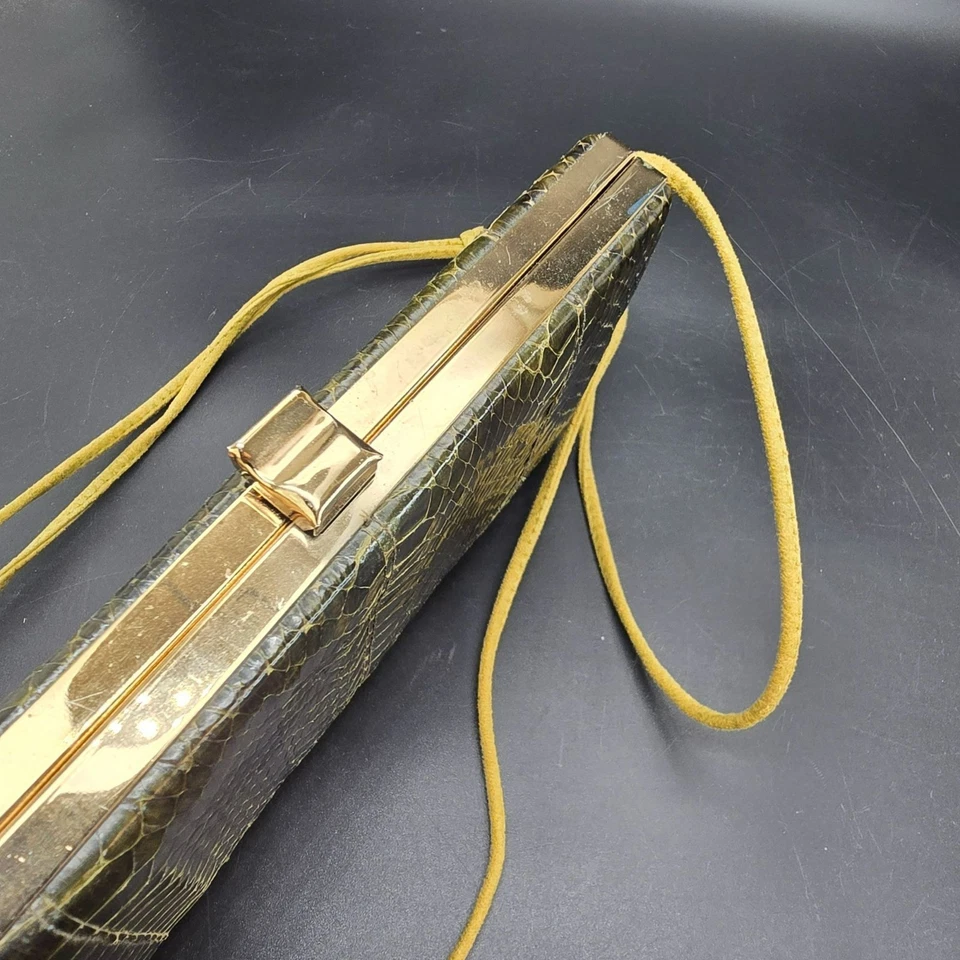 Vintage Shirl Miller Snake Skin Clutch Purse Gold Frame Leather Strap HS 119 - Image 4 of 4