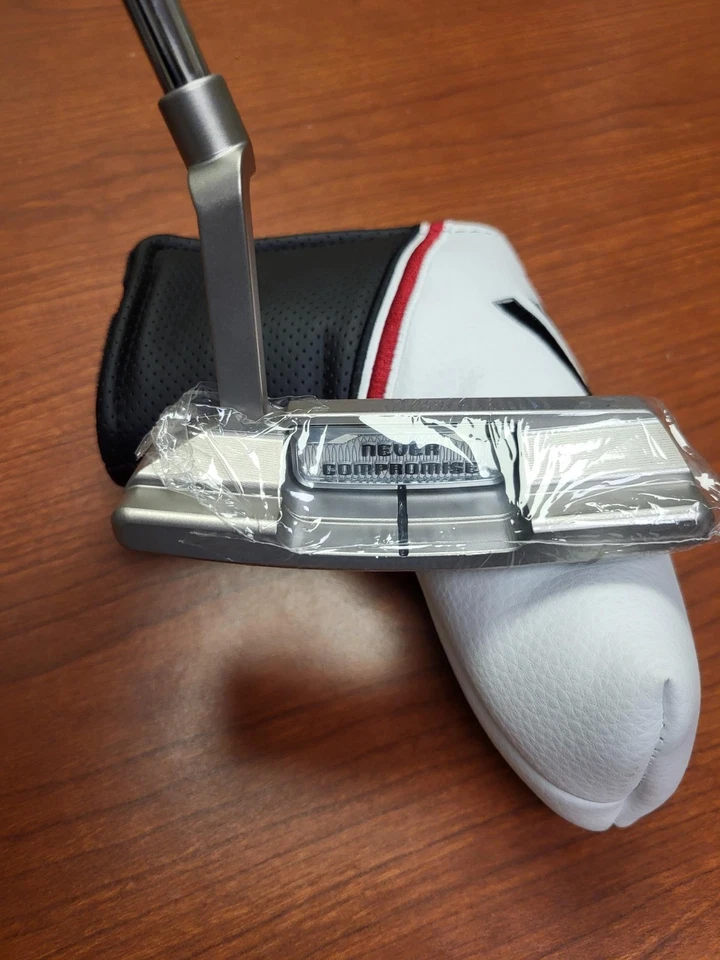 Never Compromise Reserve NC Contrast Model 1 32" Putter - Brand New - Image 2 of 2