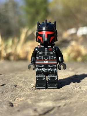 LEGO Star Wars The Mandalorian Moff Gideon Minifigure from season finally.