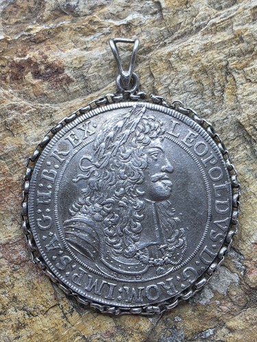 1682 Austria Leopold I Hogmouth Taler/Thaler Tyrol Mounted Jewelry  - Picture 1 of 6