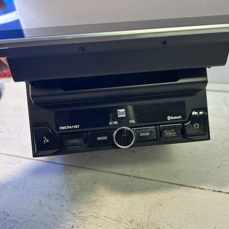 Dual DMCPA11BT 10.1" Bluetooth Radio Apple CarPlay Android Auto Screen Display - Image 3 of 4