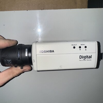TOSHIBA CCD-R2 Digital Recorder Ready Video Camera Model IK-540A
