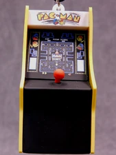 Pac-Man NEW * Pac-Man Arcade Clip * Blind Bag Video Game Key Chain Monogram