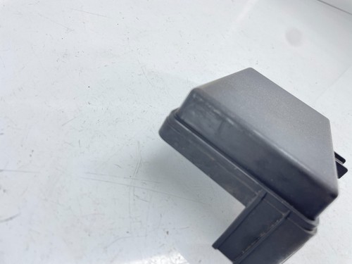 SUZUKI ALTO MK5 EXTERNAL INNER WING FUSE BOX LID COVER 36717-68K10 09-2014๐ - Picture 2 of 12