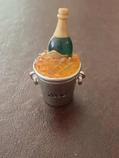 ESTEE LAUDER EMPTY PERFUME COMPACT 2000 CHAMPAGNE BUCKET