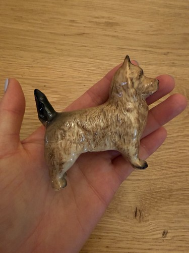 Vintage Beswick England Cairn Terrier Dog Figurine - Model 2112 - Gloss Finish
