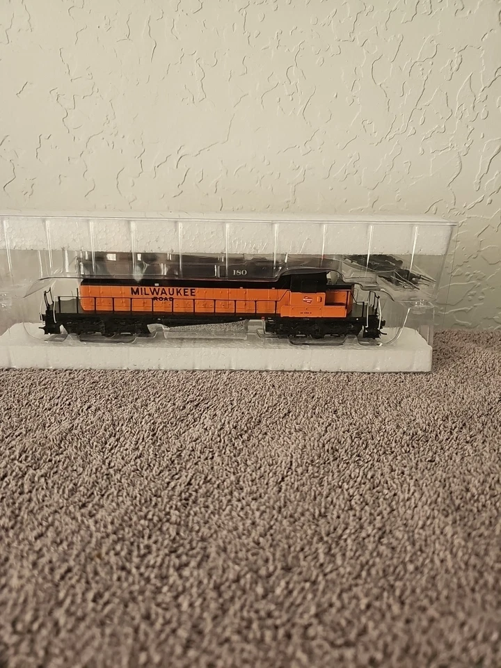 Athearn 95242 Milwaukee Road SD40-2 #180 Foto 4 de 4