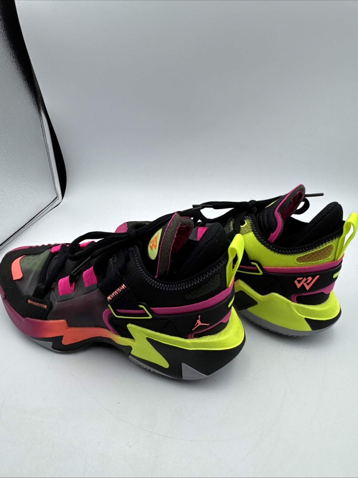 Nike Air Jordan Why Not Zer0.5 Raging Grace Size 7y Shoes thumbnail 4