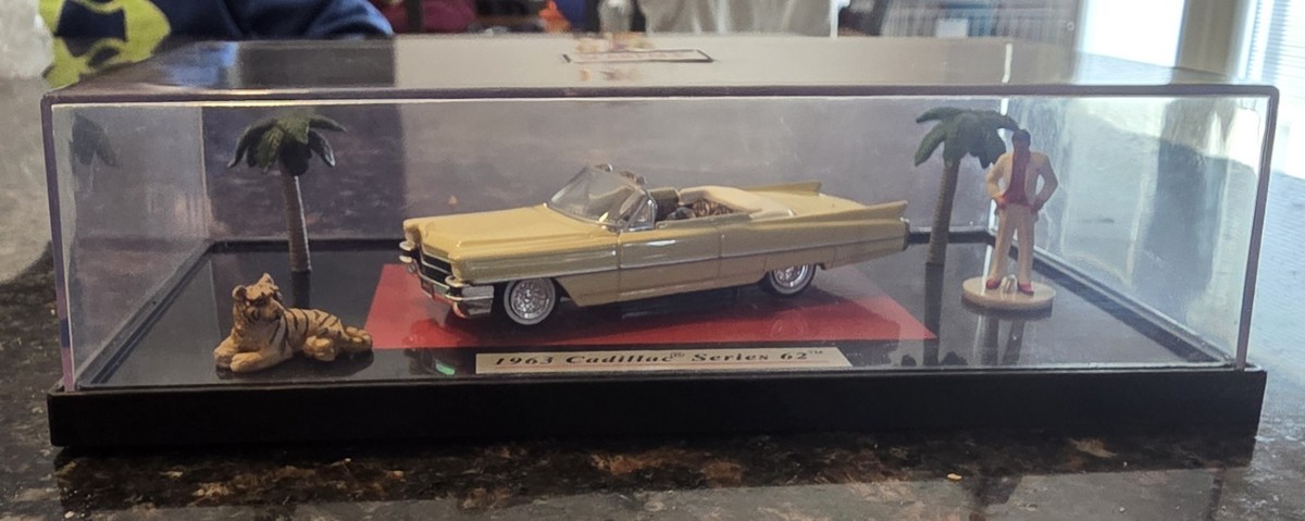 Scarface 1963 Cadillac Series 62 Jada Toys Limited Edition Tony