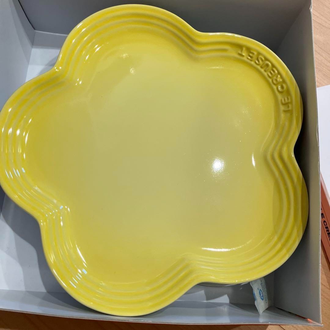 LE CREUSET Light Rainbow 5枚セット　新品　23cm Le Creuset Flower Plates Light Rainbow 23cm 【 Set of 5
