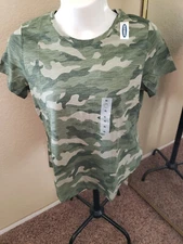 BRAND NEW: OLD NAVY Size XL Camo 100% Cotton short sleeve T-shirt