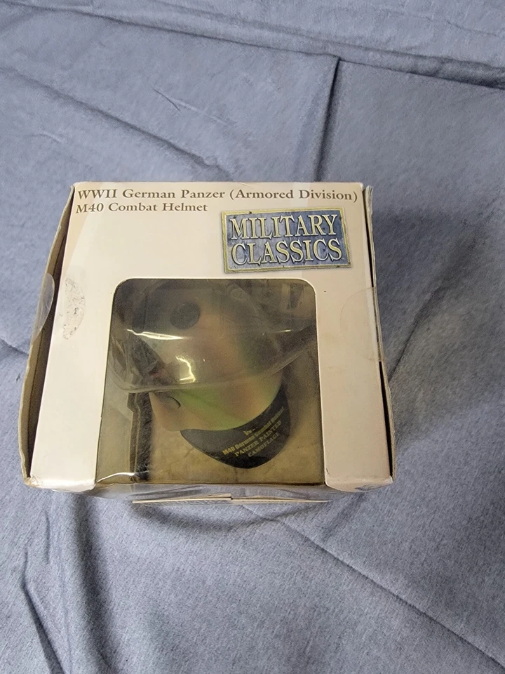 Gearbox Toys Military Classics Combat Helmet WWII Luftwaffe Ground Division 1:4 - Image 4 of 4