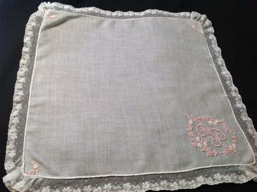 #3161🌟HEAVENLY Vtg Madeira Pink Monogram B Heirloom Lace Wedding Handkerchief - Picture 9 of 9